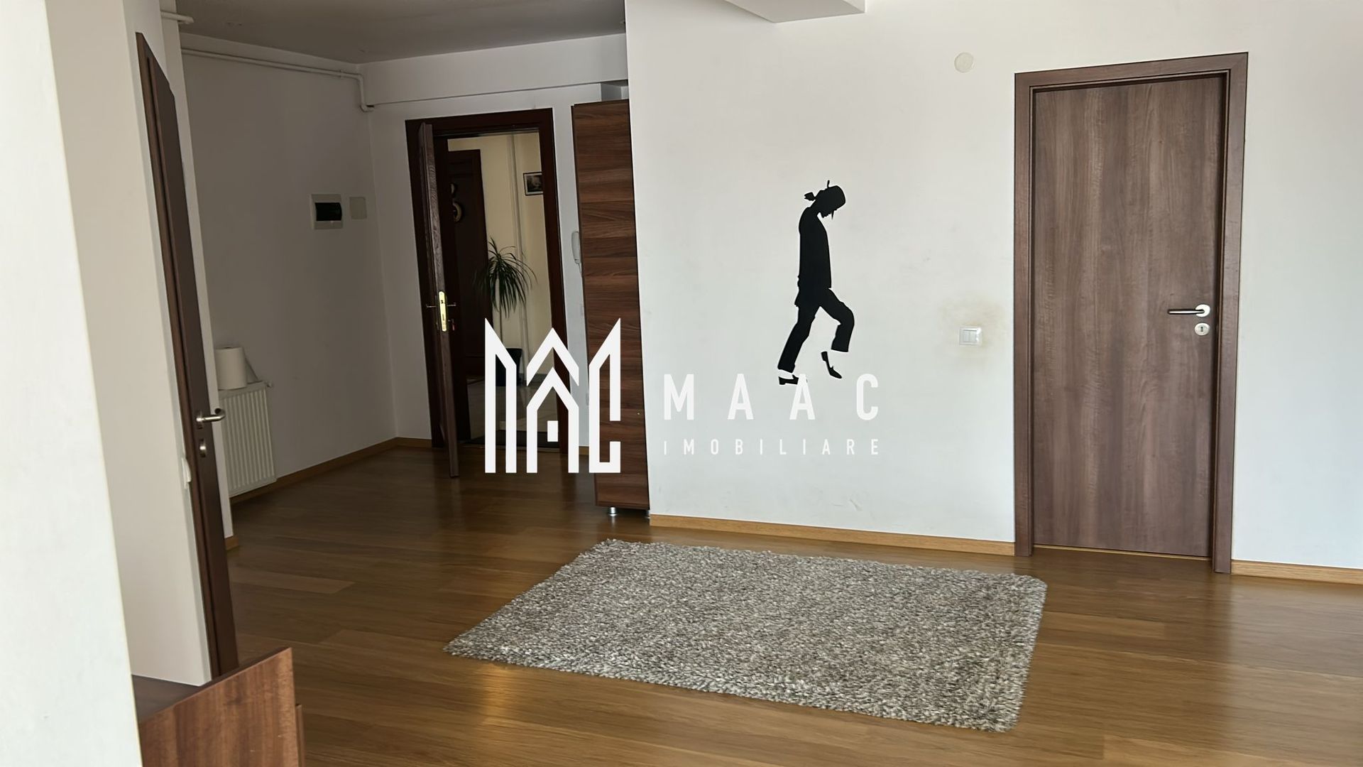 Apartamentb3 camere 2 băi ,garaj - Poză 5