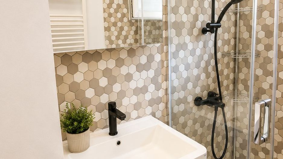 Etaj intermediar | 3 camere | 66 mp + balcon | Zona Spitalul Județean - Poză 8