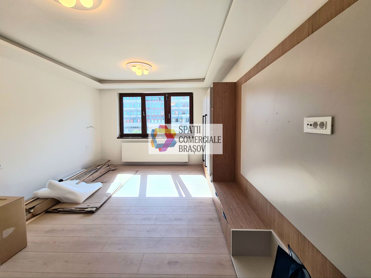 Garsoniera renovată de închiriat, Brasov, zona Centrul Civic,  43 mp. - Poză 6