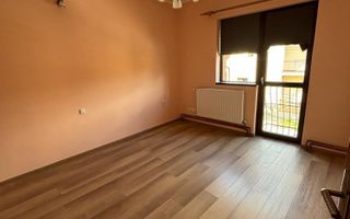 Casa 3 dormitoare curte de 300 mp utili garaj deschis Calea Surii Mici - Poză 4