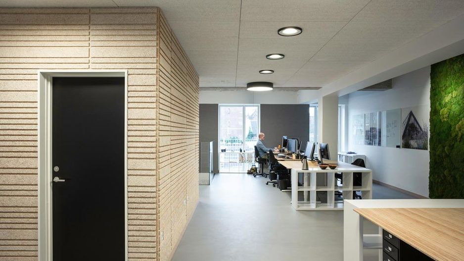 INVESTITIE I CLADIRE DE BIROURI I DE VANZARE I 4 CHIRIASI I 1 AN SI 3 ANI I - Poză 1