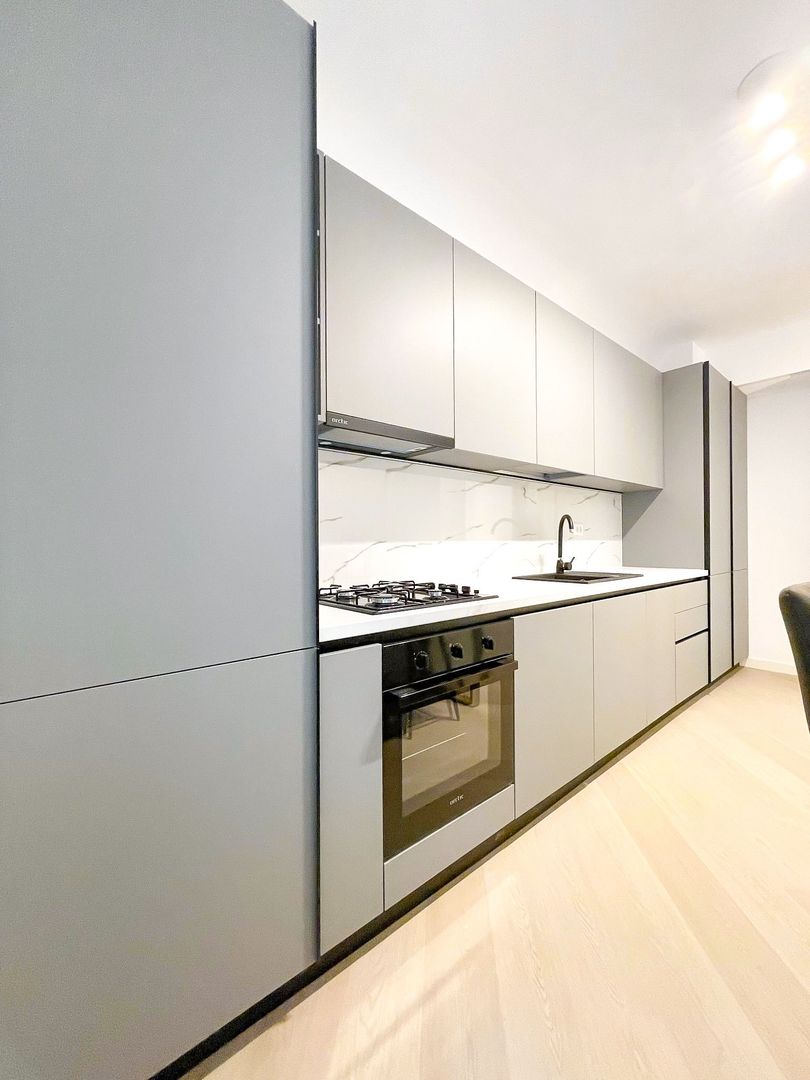 Chirie I Studio dublu premium | Etaj 9 | Vedere Sky Tower - Poză 10