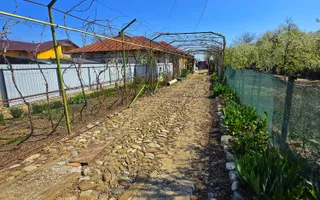 Casă 4 camere, 685 mp teren, renovată 2011 – Mănești, Zalhanaua - Poză 50