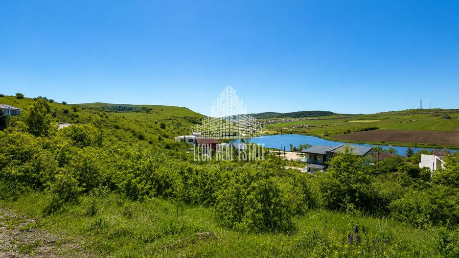Teren intravilan ~750mp in Chinteni cu panorama spre LAC - 2 parcele disponibile - Poză 3