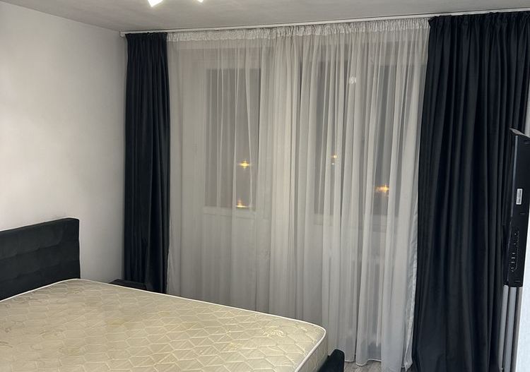 3 camere de inchiriat | decomandat | Metrou Râul Doamnei - Poză 7