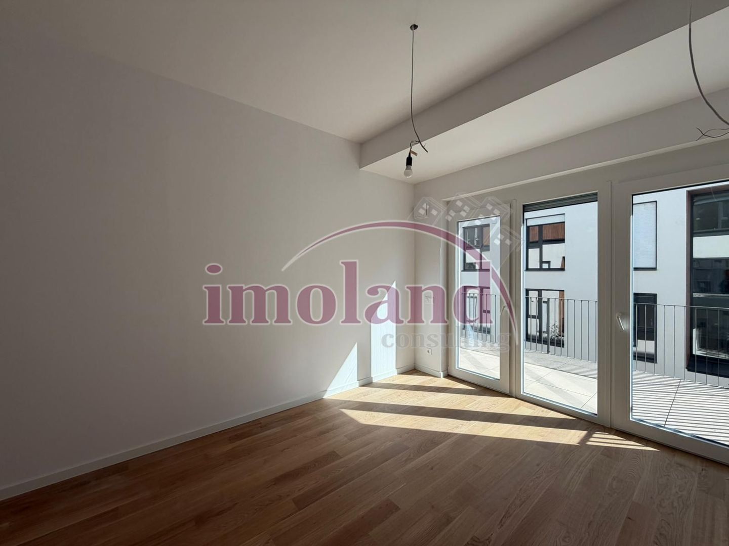 Vanzare - apartament 2 camere - Quartier Azuga-Doamna Ghica - Poză 3