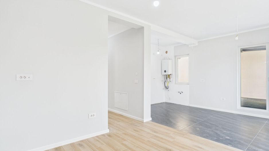 Casă Nouă si Modernă în  Remetea Mare - Poză 5