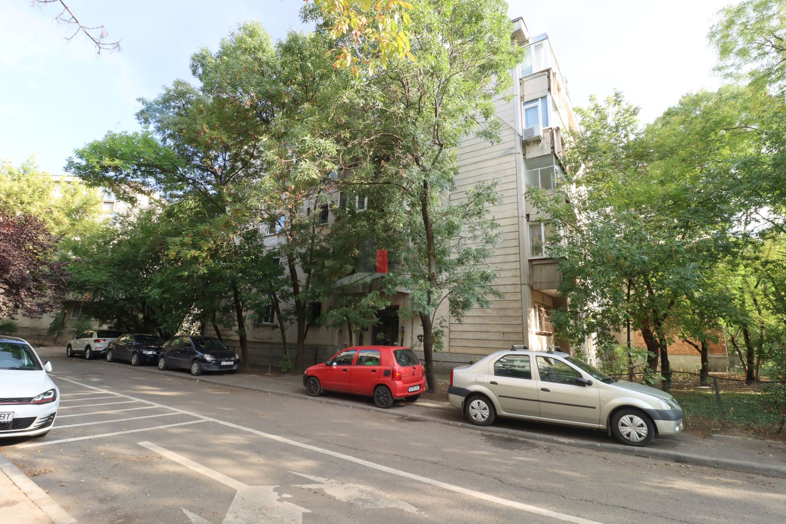 Apartamentul "SALTVEGURINN" in Drumul Sarii, intri in el si il inchiriezi pe loc - Poză 23