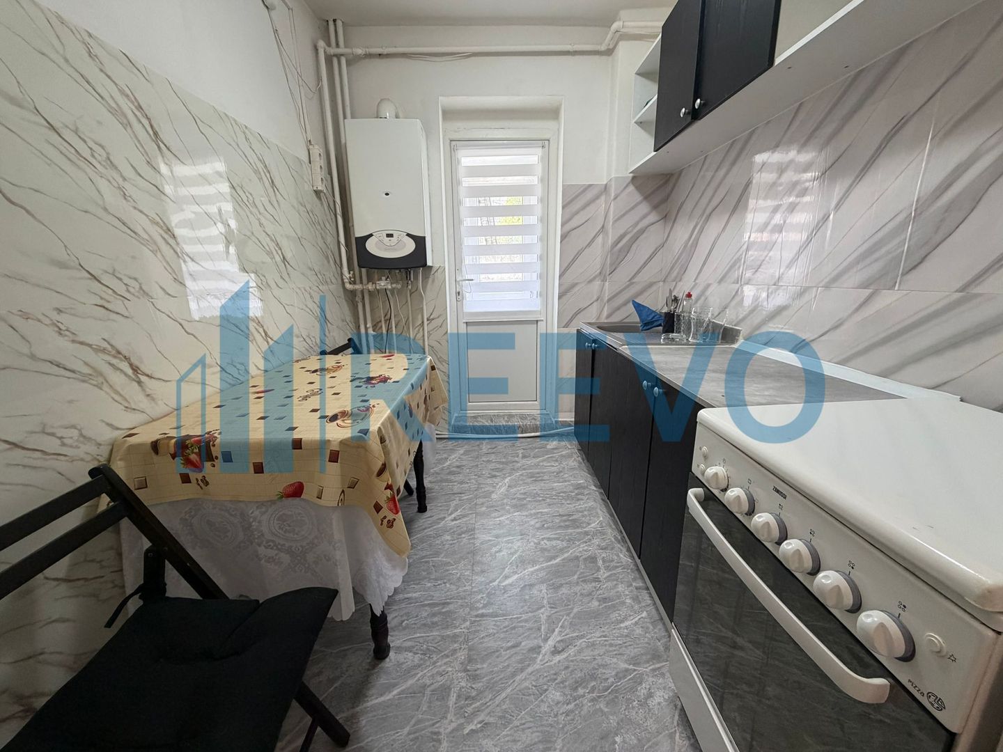 Apartament 2 camere pe Milcov - Poză 2