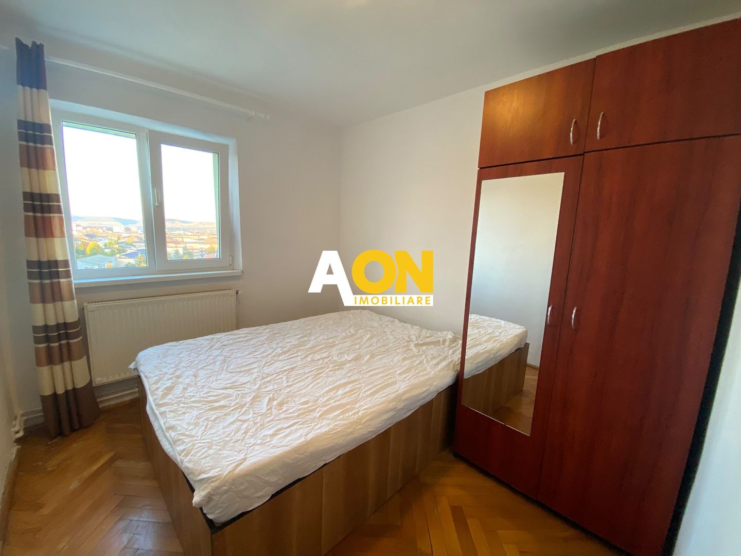 Apartament cu 4 Camere, Bloc cu Lift, Bld. Transilvaniei - Poză 5