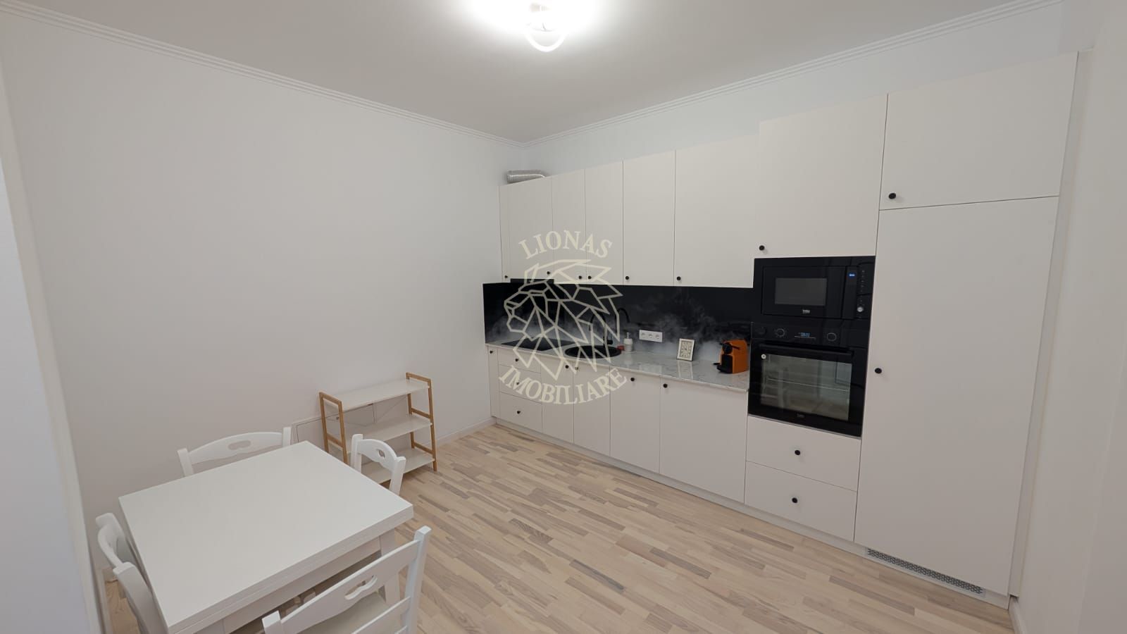 Apartament Modern 44 mp-renovat-curte 100 mp-Ultracentral - Poză 1