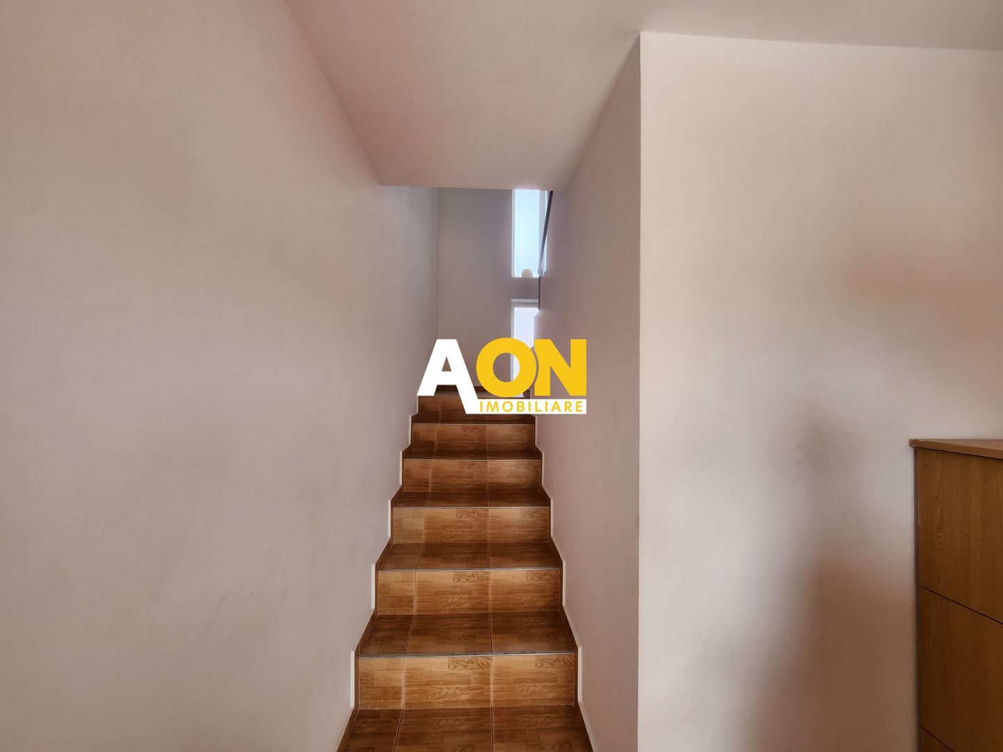 Apartament La Vila, 120MP, 3 Camere, Garaj - Poză 9