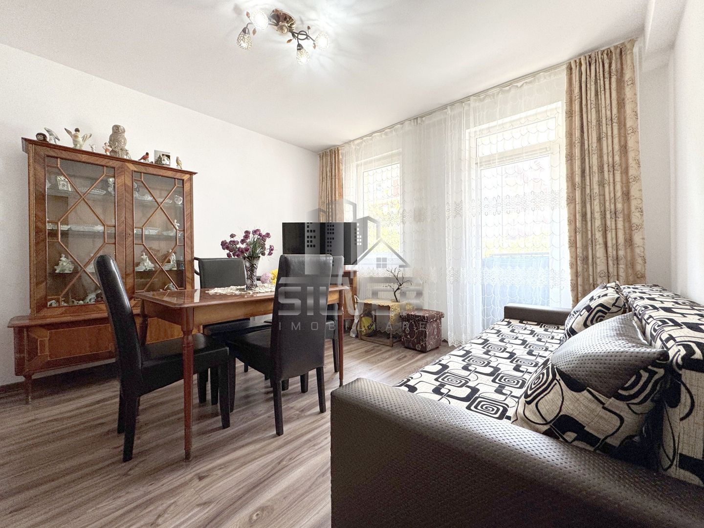Apartament cu 2 camere dec./44m/parcare/zona ultracentrala. - Poză 3