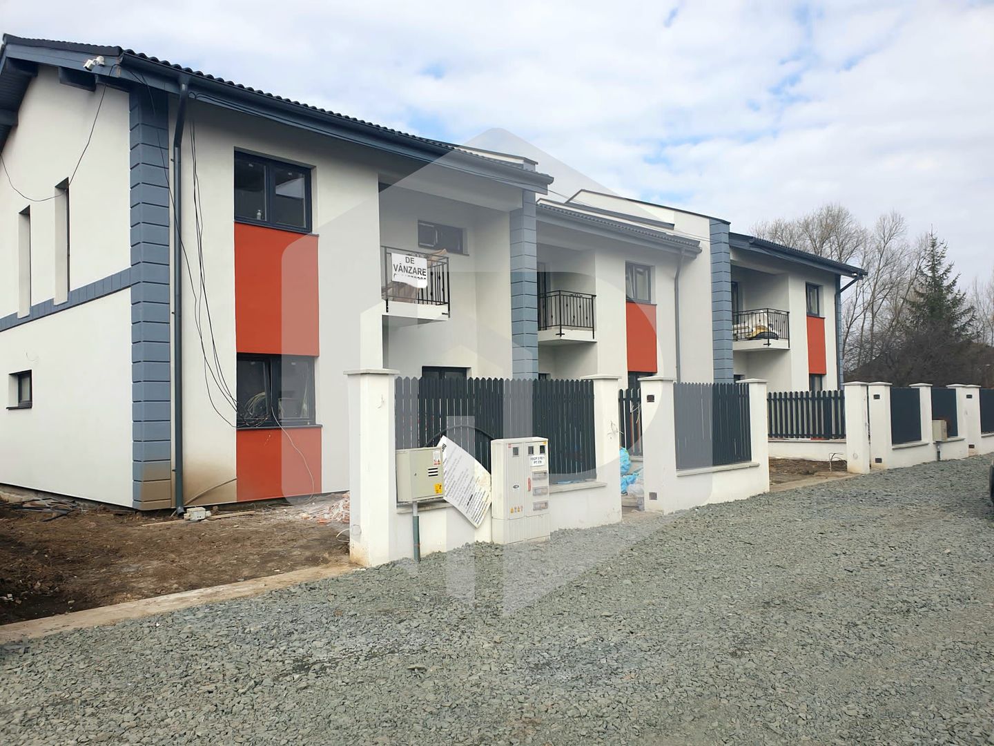 Casa in Selimbar - Zona El Gringo - 120 mpu+ gradina 216mp-Finalizata - Poză 2