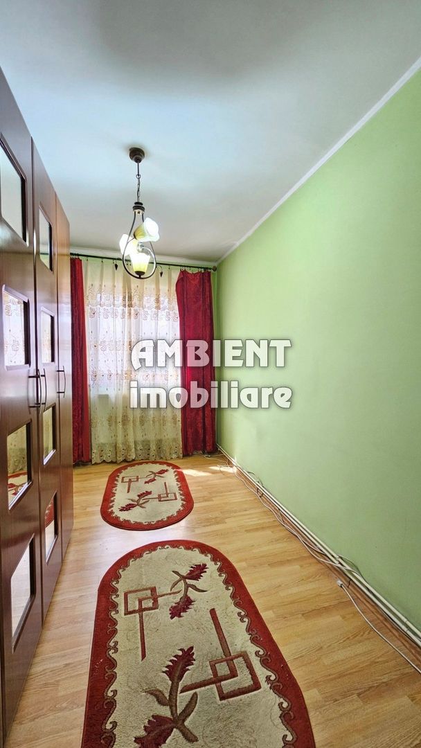 Apartament cu 3 camere, etaj 1, mobilat si utilat, zona CENTRU; - Poză 3