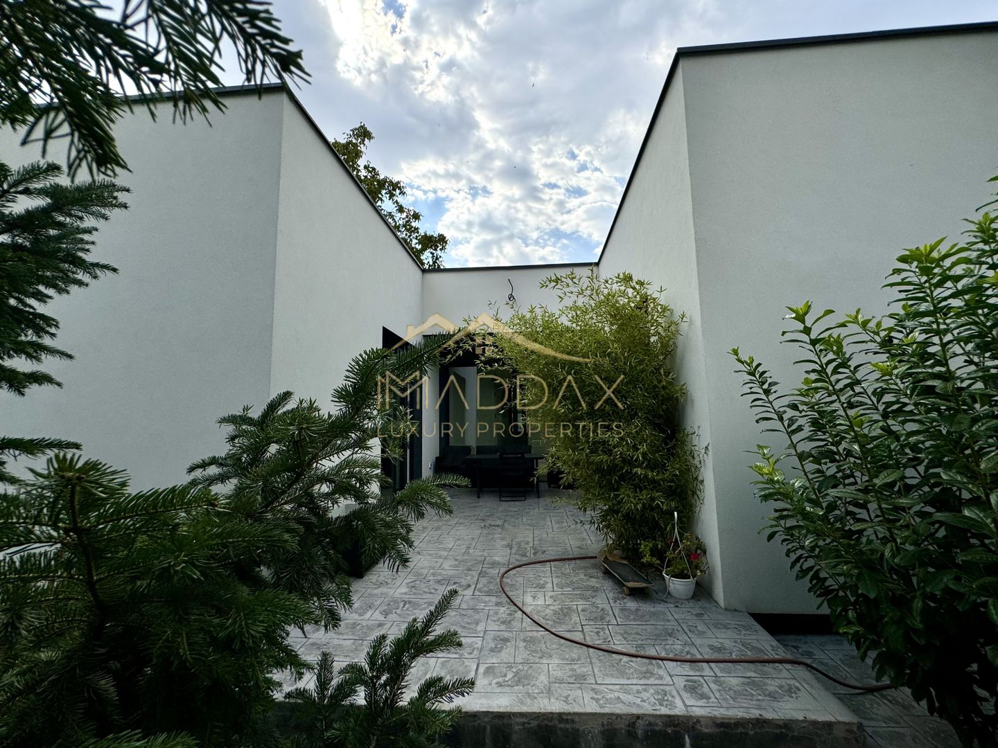 Vila cu 5 camere // * 565 mp gradina* // Tunari - Poză 72