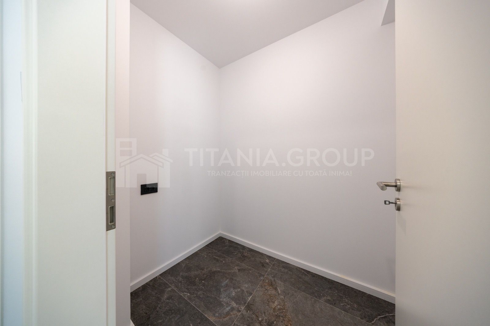 Apartament 2 camere spatios 74 mp,  parcare,  Kasper Coresi - Poză 27