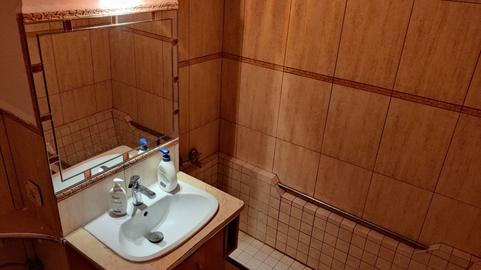 APARTAMENT  4 CAMERE C.ARADULUI 650 EURO - Poză 9