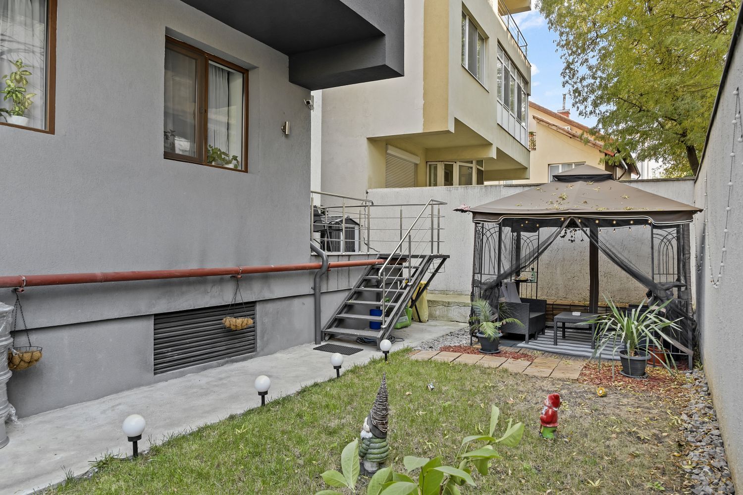Apartament 2 camere- curte- 2 loc parcare- Militari /Pacii- Metrou - Poză 9
