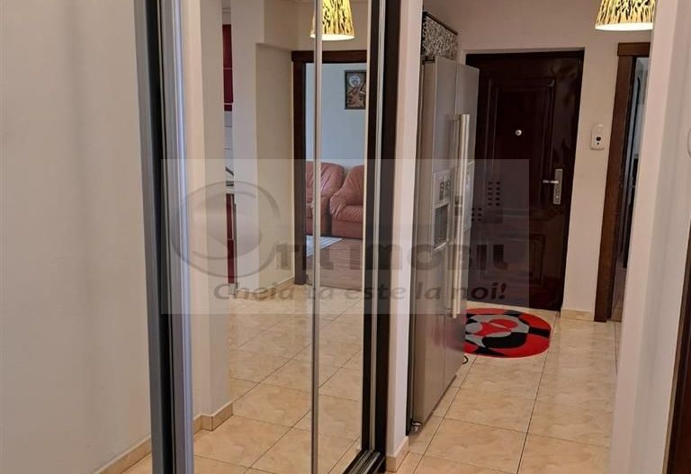 Vânzare apartament 3 camere – mobilat, utilat, 60 mp – Baza 3 - Poză 1