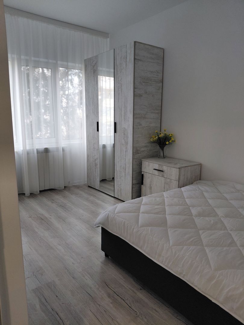 🏡  Apartament 3 camere – Micro 16,  etaj 2, (în spate la Siret) - Poză 14