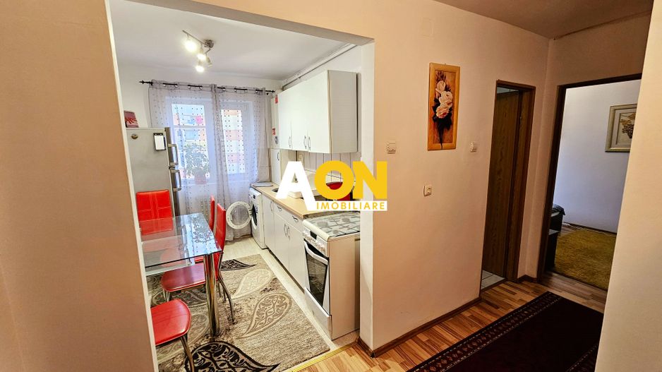 Apartament 2 camere, mobilat, utilat, etaj 3, strada Closca - Poză 3