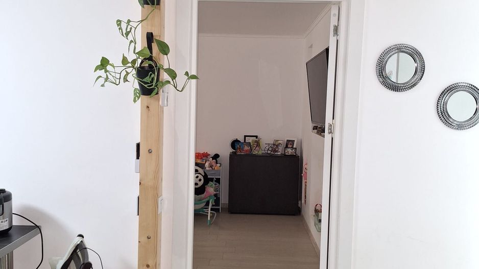 Apartament cu 3 camere in cartierul Rovine - Poză 2