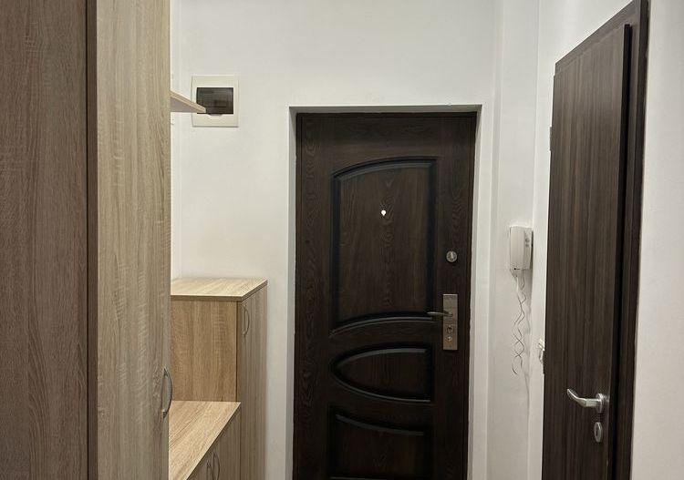 Giroc-Hotel IQ | 1 Camera | Mobilat si Utilat - Poză 5