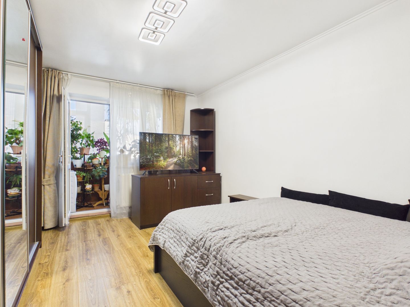 Apartament cu 2 camere de vânzare în zona Titan - Poză 6