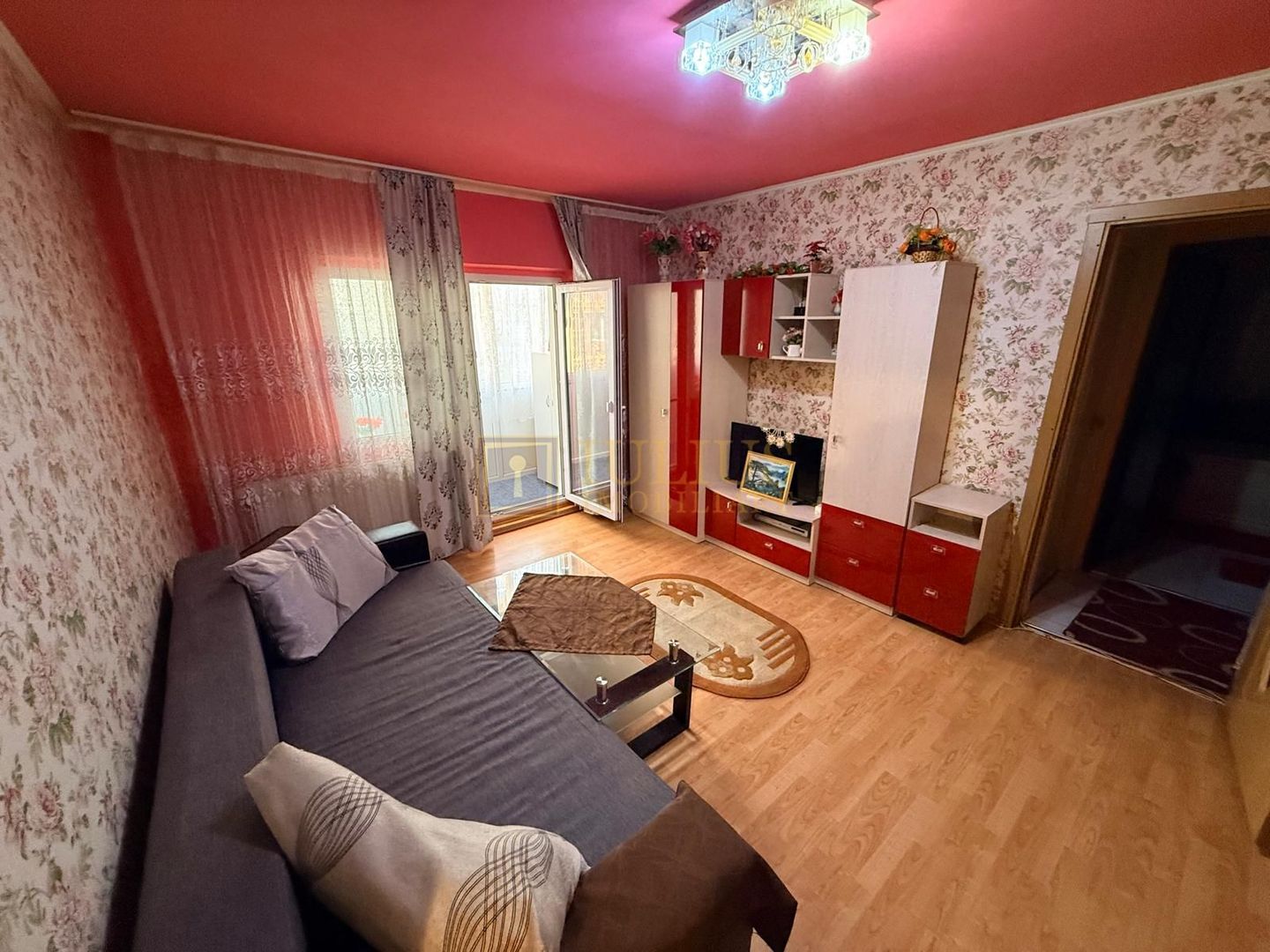 2 camere| zona Lipovei| centrala proprie| apartament frumos| - Poză 1