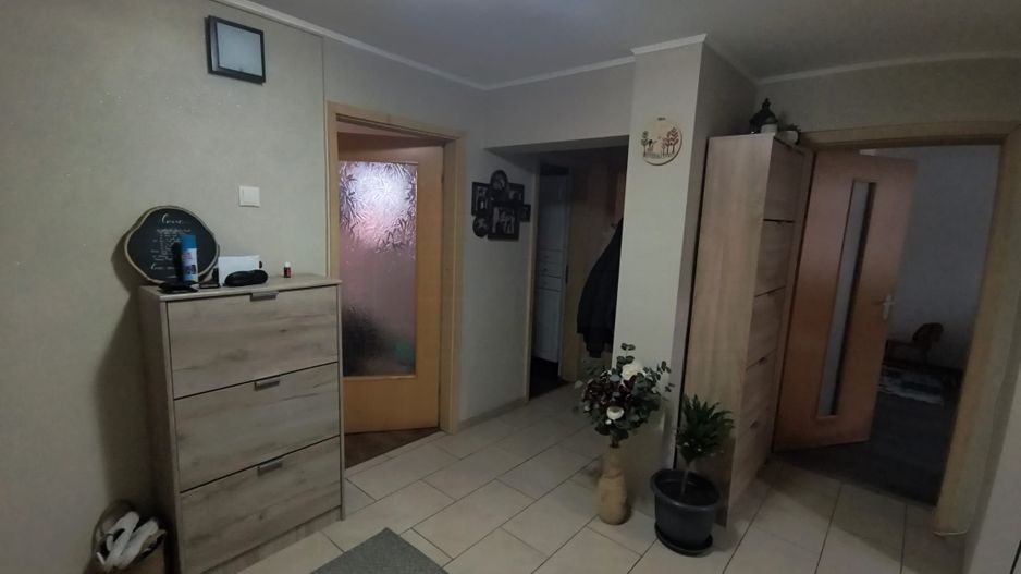 APARTAMENT DE VANZARE IN SIRET – 4 camere | Etaj 1 - Poză 8
