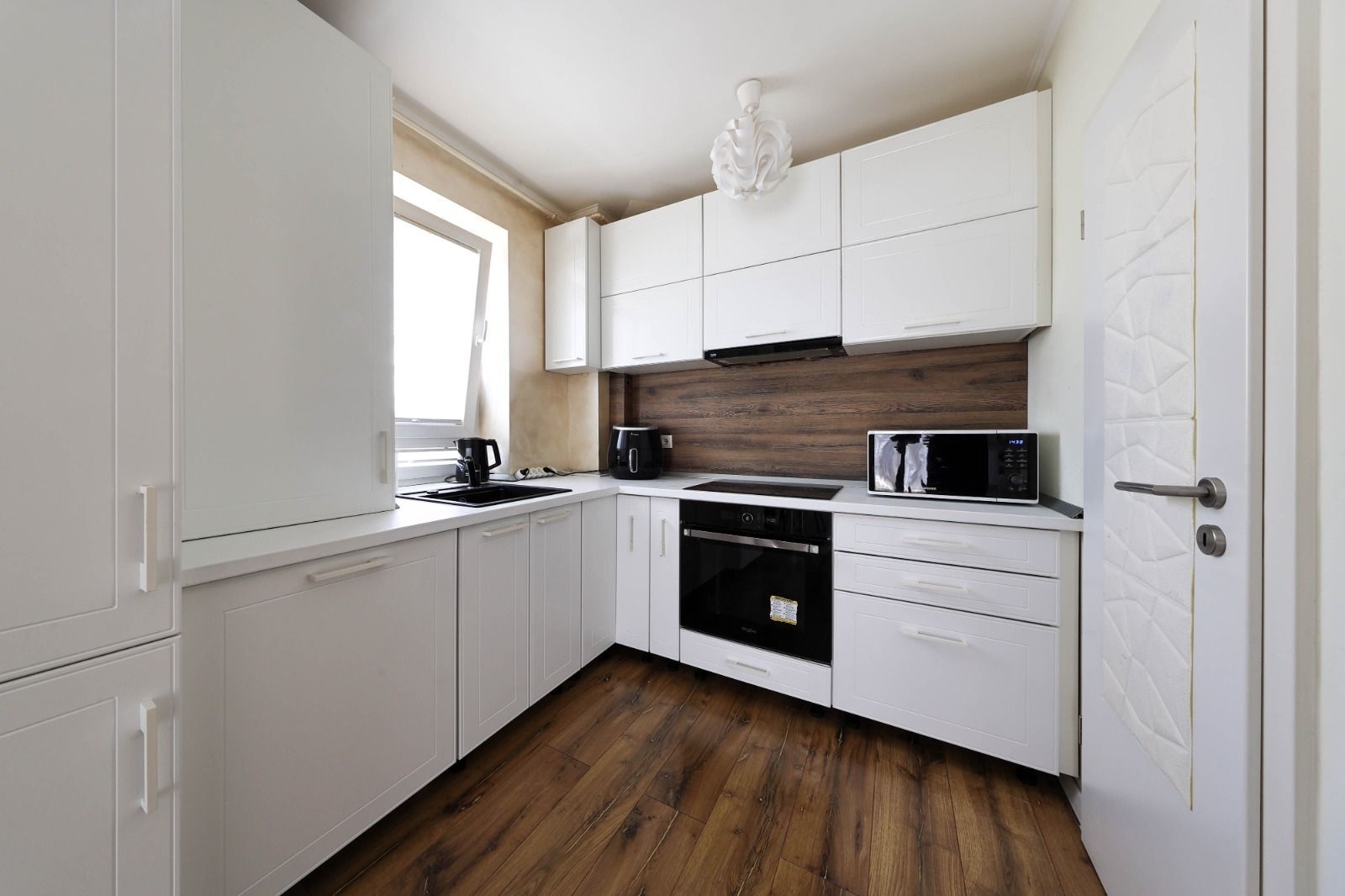 Apartament 2 camere zona Coresi | Complex Avantgarden Tractorul - Poză 9