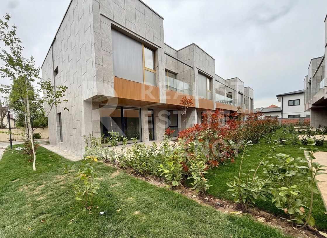 Vilă sustenabilă - panouri fotovoltaice, pompe de căldură, Pipera - Poză 1