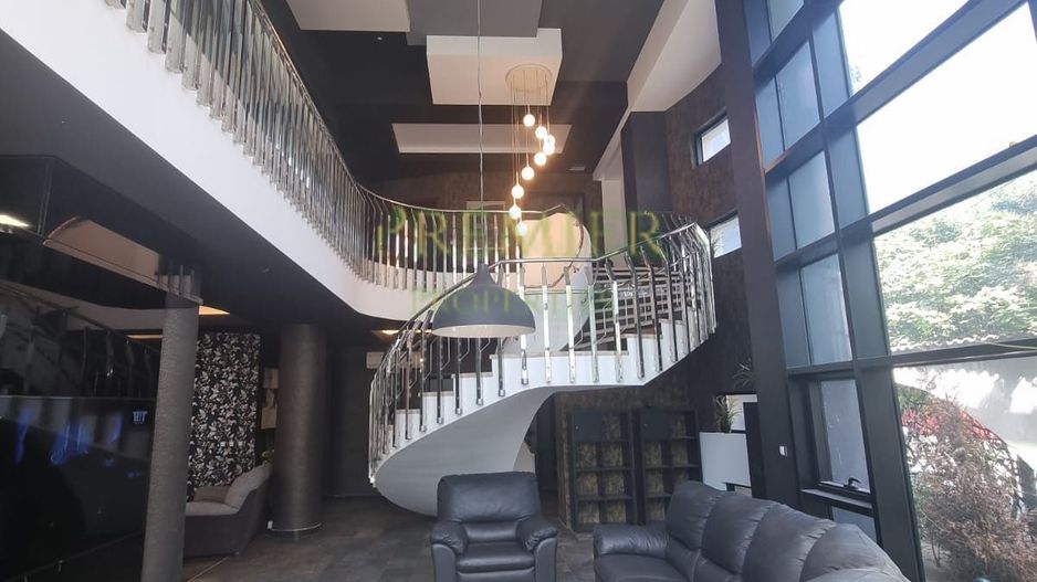 8 CAMERE 5 BAI | COMERCIAL | AZIL CLINICA CABINETE | LIFT MARE - Poză 1