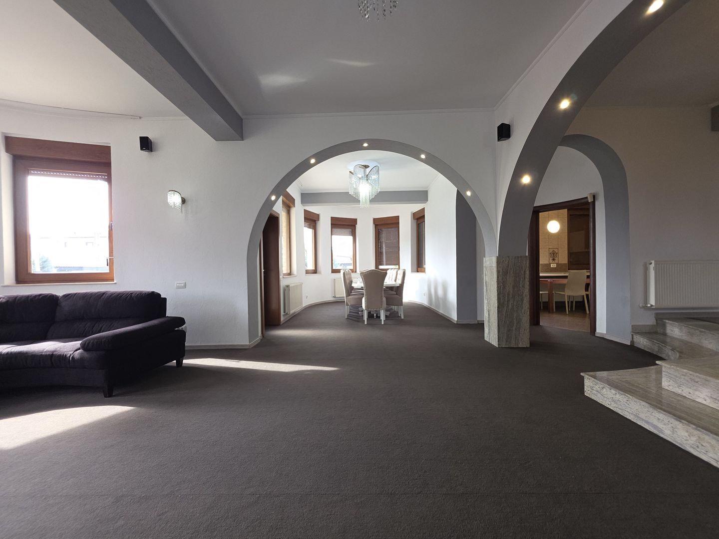 Reducere pret! ! Vila top cu piscina inchisa,  incalzita, barbeque - Poză 9