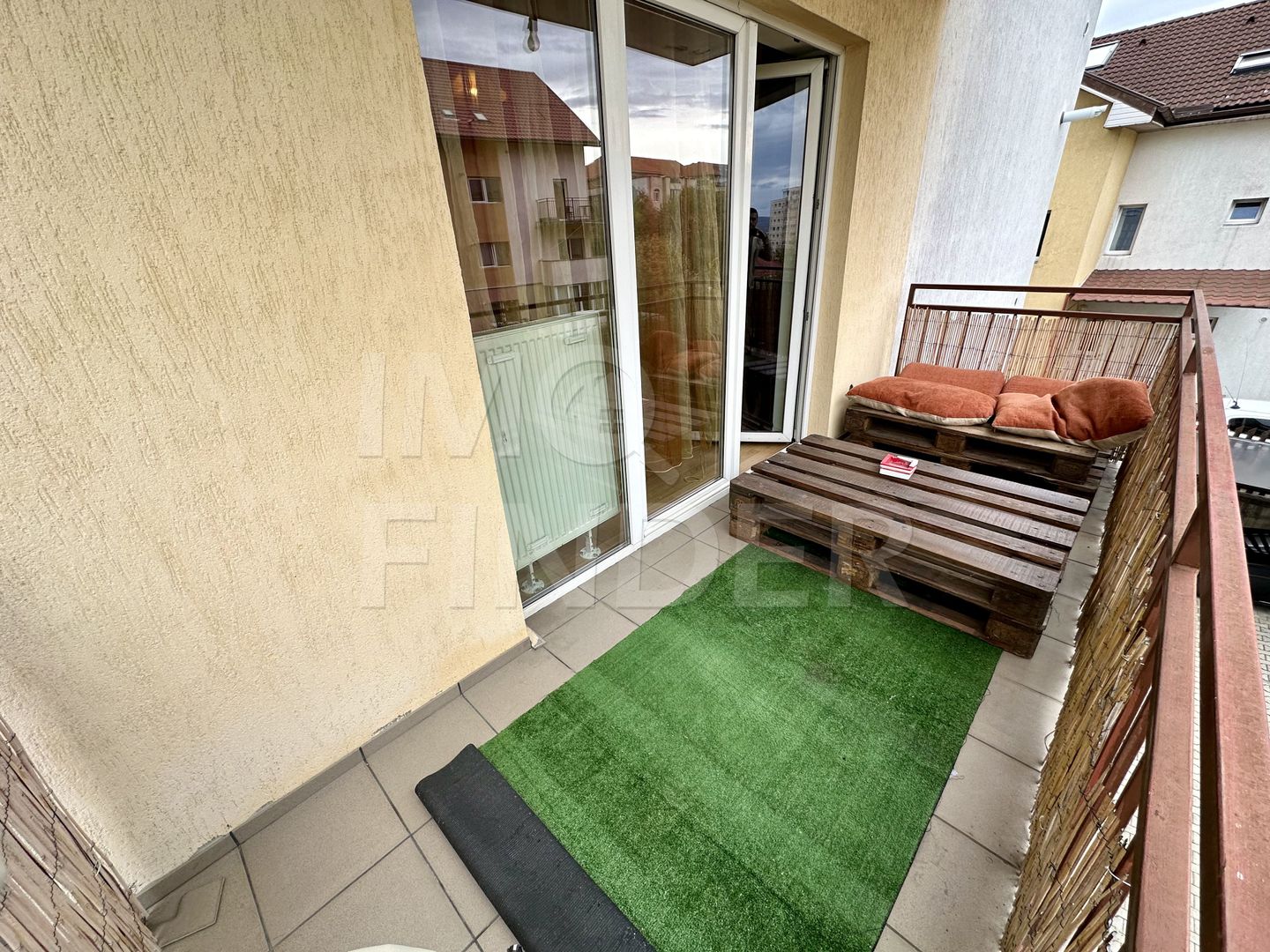 Vanzare 2 camere Zorilor, zona Profi etaj 1,  imobil nou, garaj - Poză 8