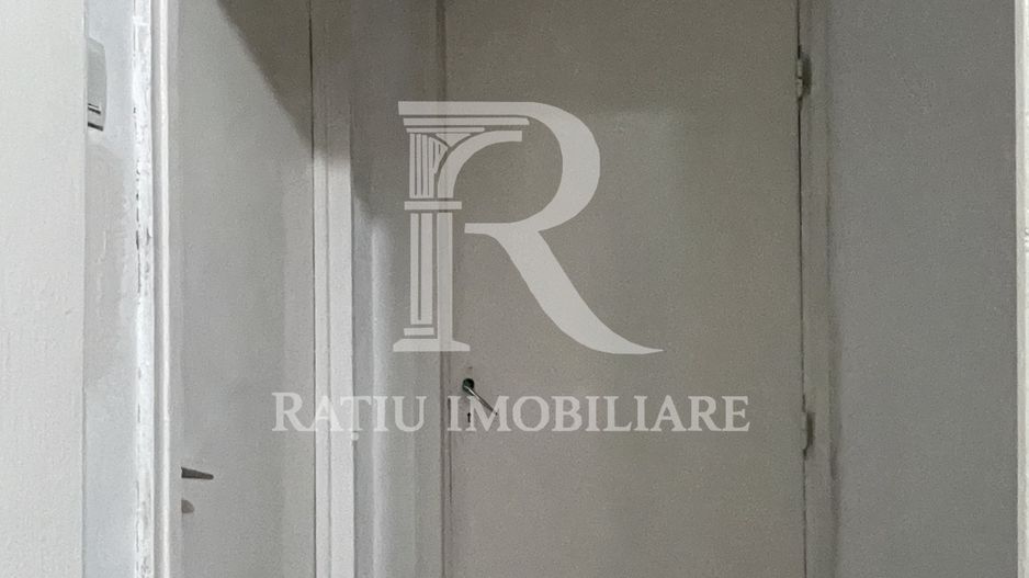 Apartament cu 3 camere | Magheru | Oradea - Poză 6