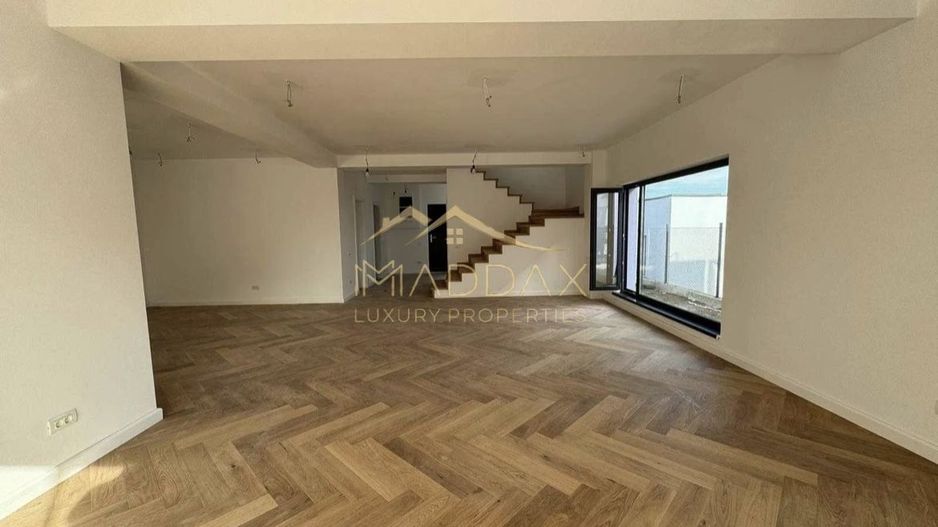 Vila LUX***Panouri fotovoltaice***Lake view//Laguna Albastra/Corbeanca - Poză 8