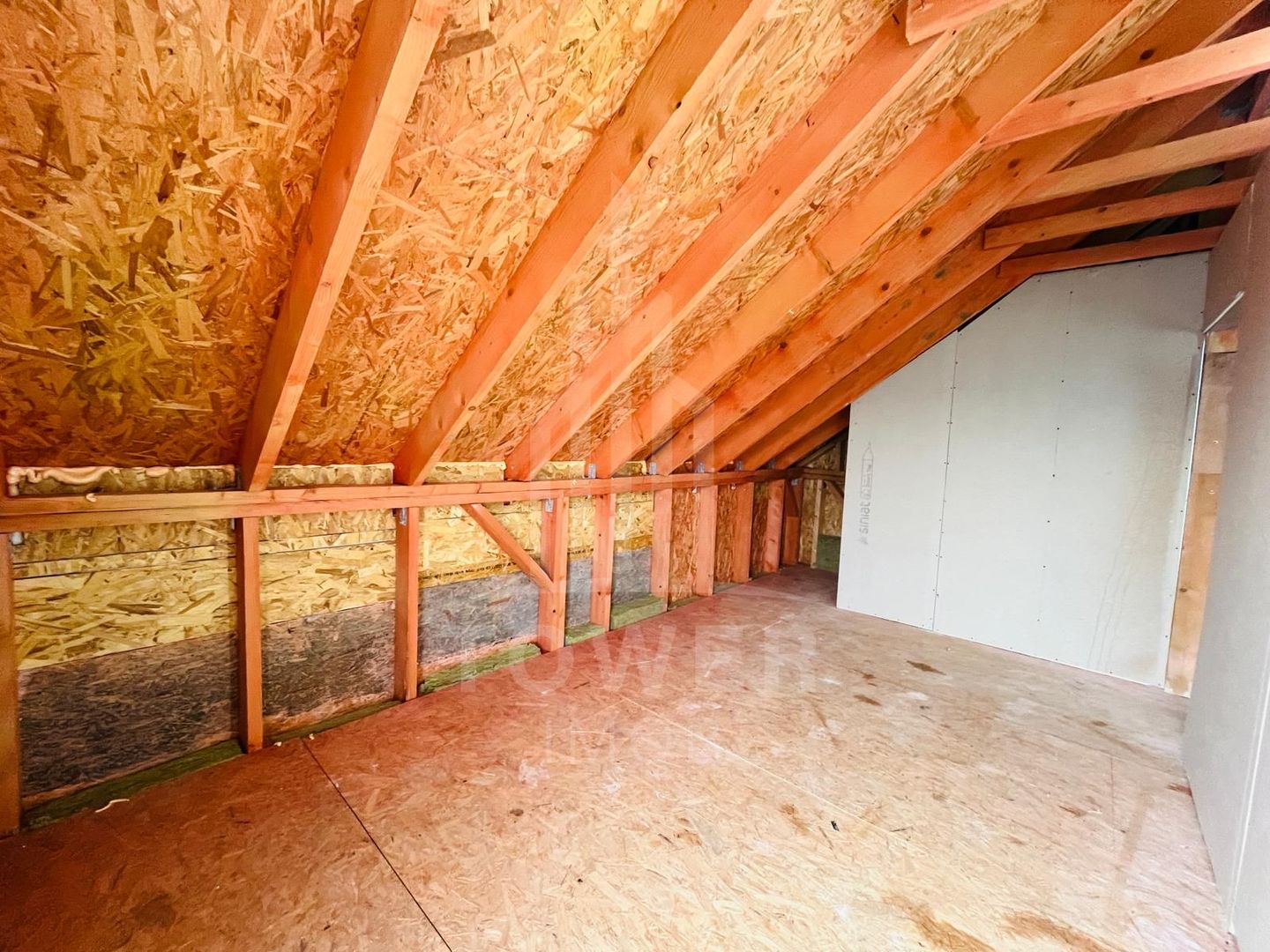 Cabana moderna cu view superb - Poză 9