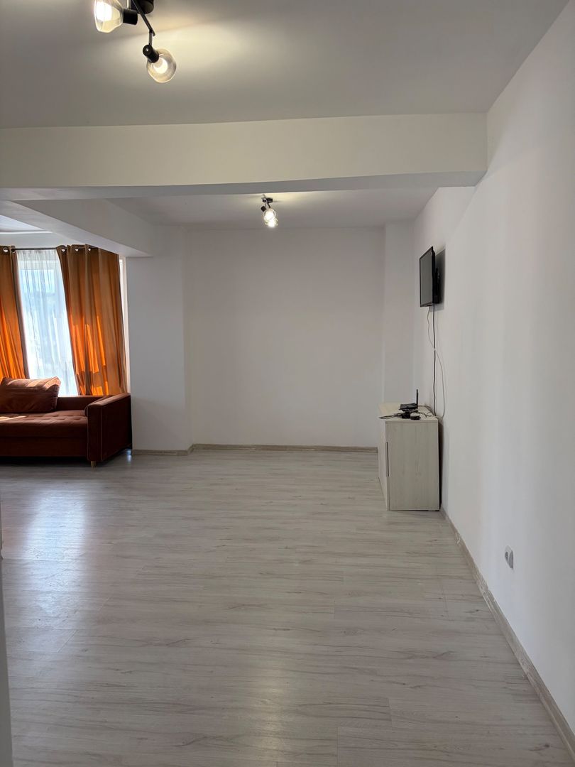 Apartament la cheie | 2 camere | parcare | Lombului - Poză 2
