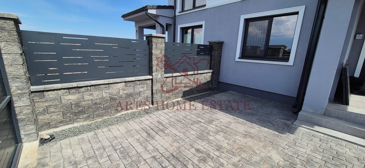 Duplex Modern de Vânzare în Mosnita Nouă - Spațiu Generos și Finisaje - Poză 5