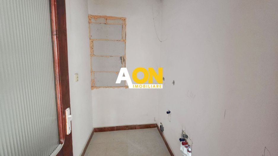 Spatiu birouri la casa, in curs de amenajare, 100 mp, Cetate - Poză 9