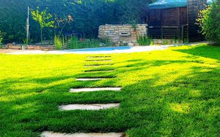 Pensiune de vanzare in Costinesti la doar 0.9 m distanta de plaja - Poză 9