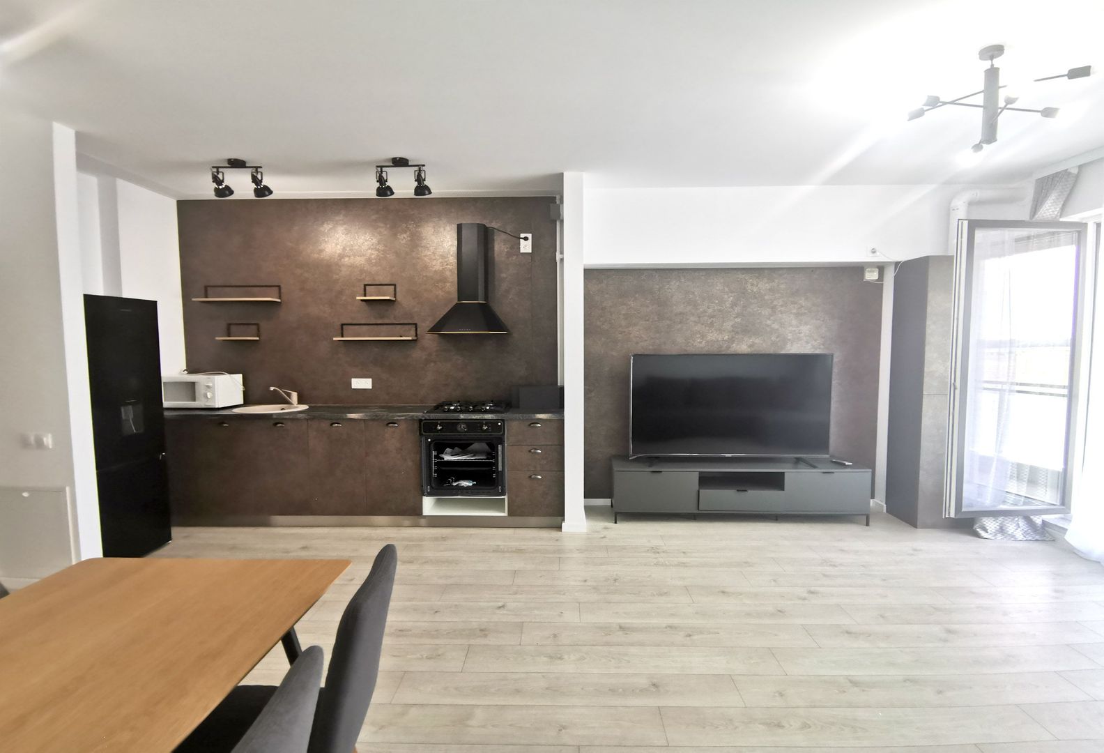 New Point-  2 camere  - Prima inchiriere - Poză 4