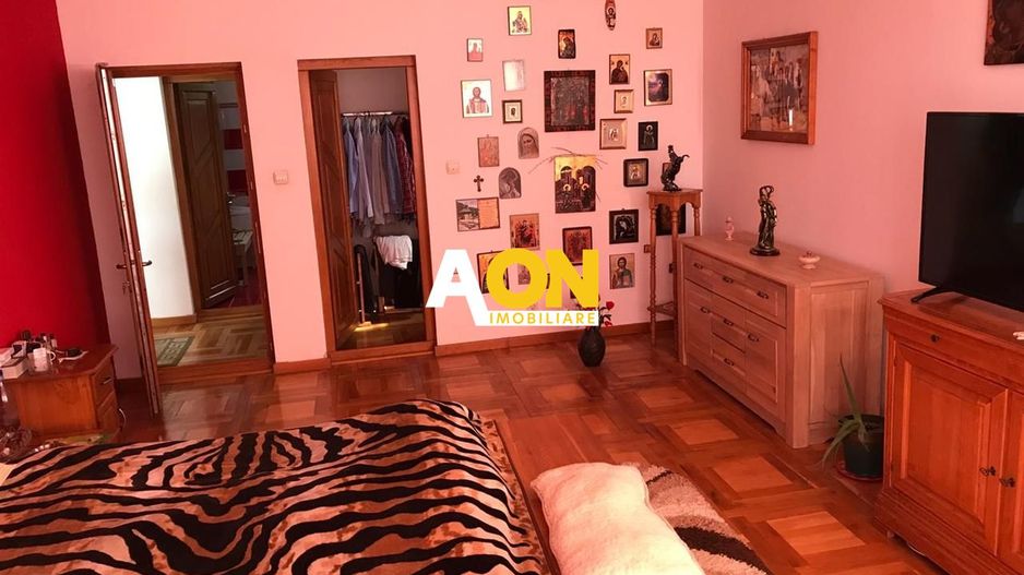 Vila cu 5 camere 922 mp teren  panorama superba comuna Ciugud - Poză 14