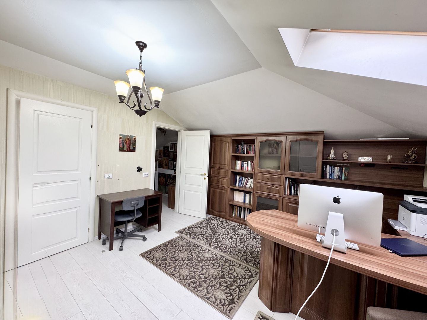 Vila lux cu 1000 mp teren pe Erou Iancu Nicolae langa Jolie Ville - Poză 25