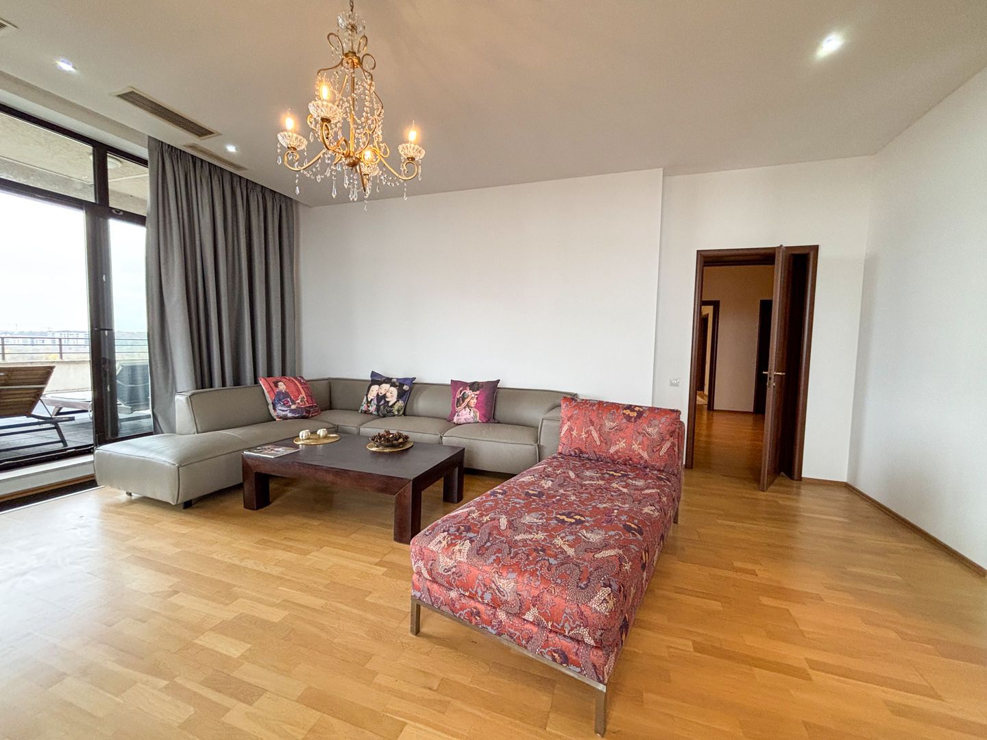 Închirie Penthouse 5 camere | Terasă 350mp - Poză 2