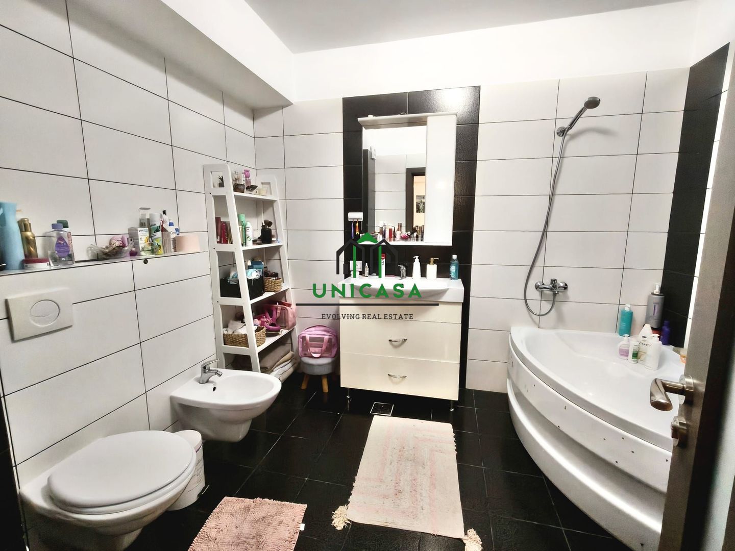 Apartament 3 camere | 108 mp | Etaj 1/7 | Lift | Parcare inclusă | Zona 1Mai - Poză 13
