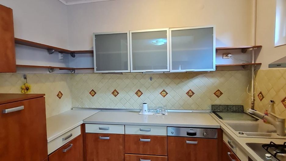 Casa cocheta zona Lipovei - Poză 11