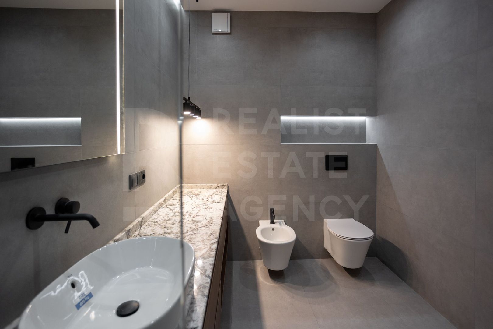 Vânzare, apartament, 2 odăi + living, str. Tricolorului, Centru - Poză 15